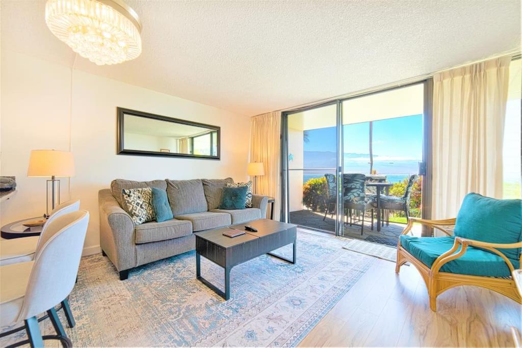 Stunning Maui Direct Ocean Front On The Beach, Walk To Beach From Condo, Watch Turtles, Whales, Ac In All Rooms Ocean View Pool And Spa Wailuku 外观 照片