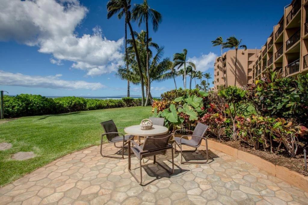 Stunning Maui Direct Ocean Front On The Beach, Walk To Beach From Condo, Watch Turtles, Whales, Ac In All Rooms Ocean View Pool And Spa Wailuku 外观 照片