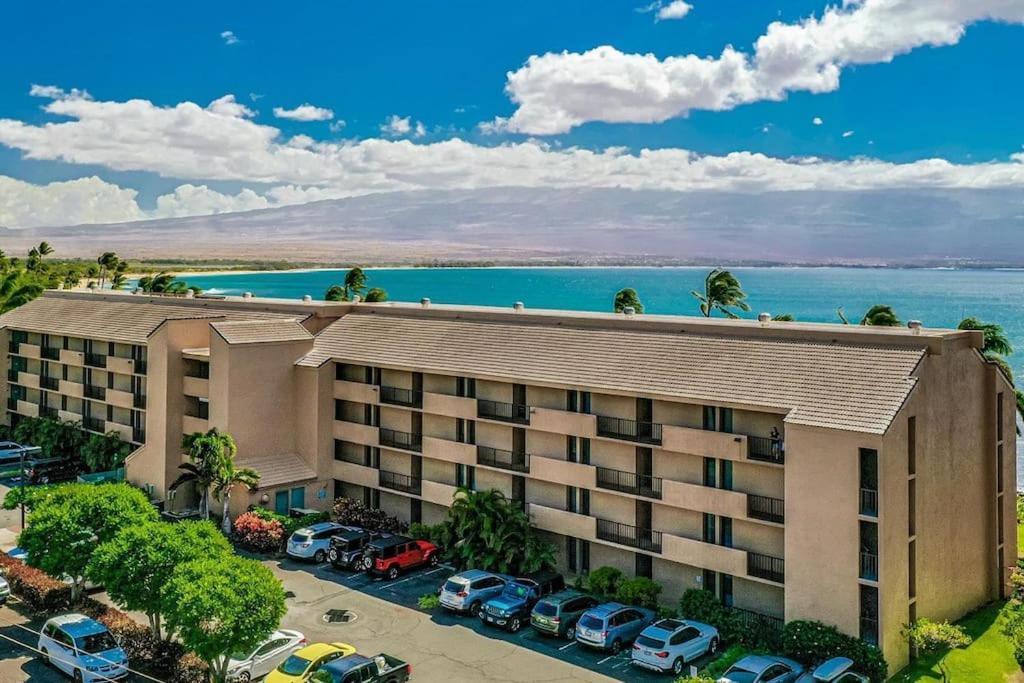 Stunning Maui Direct Ocean Front On The Beach, Walk To Beach From Condo, Watch Turtles, Whales, Ac In All Rooms Ocean View Pool And Spa Wailuku 外观 照片