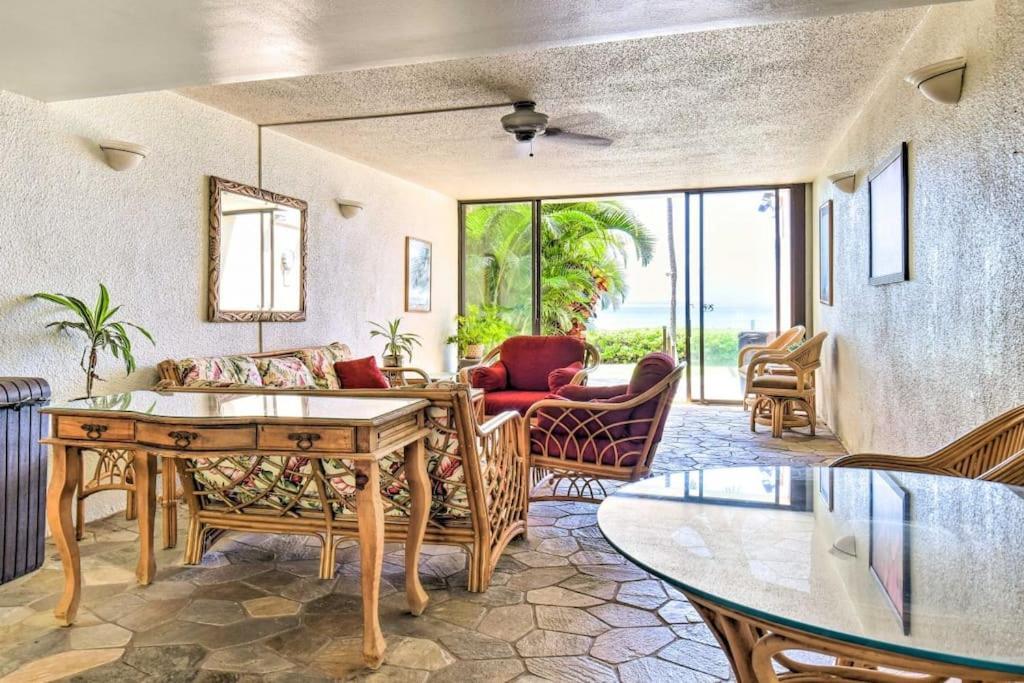Stunning Maui Direct Ocean Front On The Beach, Walk To Beach From Condo, Watch Turtles, Whales, Ac In All Rooms Ocean View Pool And Spa Wailuku 外观 照片