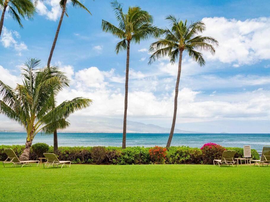 Stunning Maui Direct Ocean Front On The Beach, Walk To Beach From Condo, Watch Turtles, Whales, Ac In All Rooms Ocean View Pool And Spa Wailuku 外观 照片