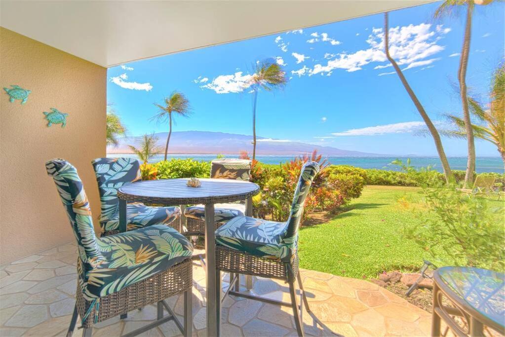 Stunning Maui Direct Ocean Front On The Beach, Walk To Beach From Condo, Watch Turtles, Whales, Ac In All Rooms Ocean View Pool And Spa Wailuku 外观 照片