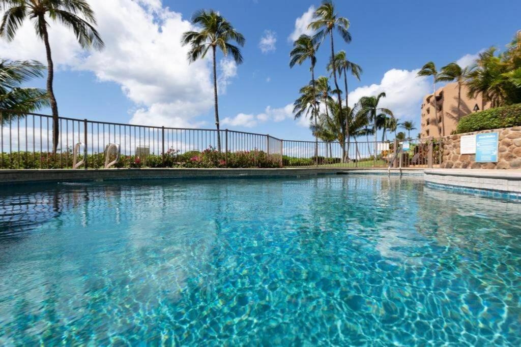 Stunning Maui Direct Ocean Front On The Beach, Walk To Beach From Condo, Watch Turtles, Whales, Ac In All Rooms Ocean View Pool And Spa Wailuku 外观 照片