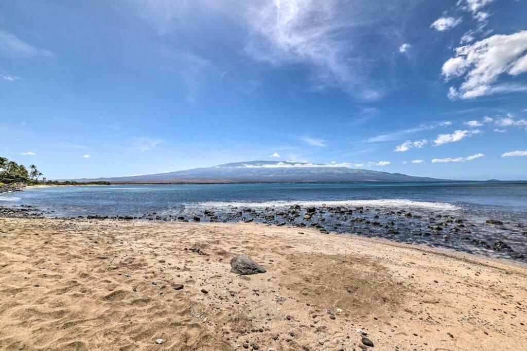 Stunning Maui Direct Ocean Front On The Beach, Walk To Beach From Condo, Watch Turtles, Whales, Ac In All Rooms Ocean View Pool And Spa Wailuku 外观 照片