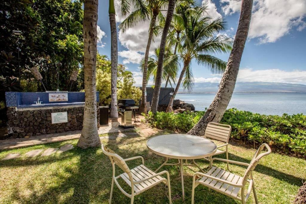 Stunning Maui Direct Ocean Front On The Beach, Walk To Beach From Condo, Watch Turtles, Whales, Ac In All Rooms Ocean View Pool And Spa Wailuku 外观 照片