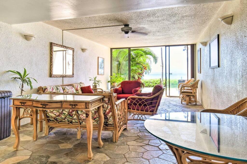 Stunning Maui Direct Ocean Front On The Beach, Walk To Beach From Condo, Watch Turtles, Whales, Ac In All Rooms Ocean View Pool And Spa Wailuku 外观 照片