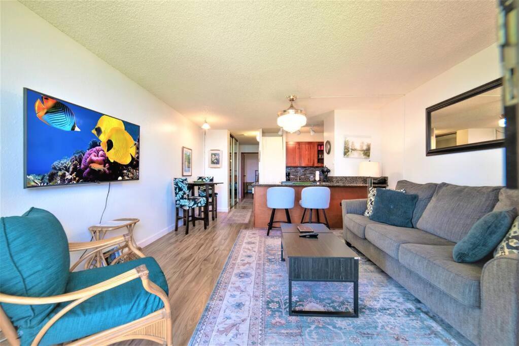 Stunning Maui Direct Ocean Front On The Beach, Walk To Beach From Condo, Watch Turtles, Whales, Ac In All Rooms Ocean View Pool And Spa Wailuku 外观 照片